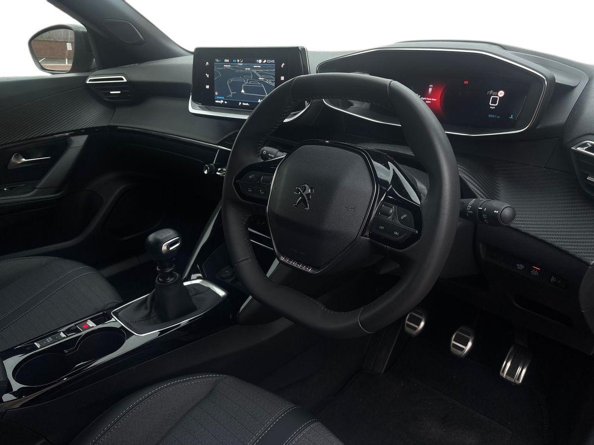 Used Peugeot 2008 2023 for sale - 76533822: Photo 11