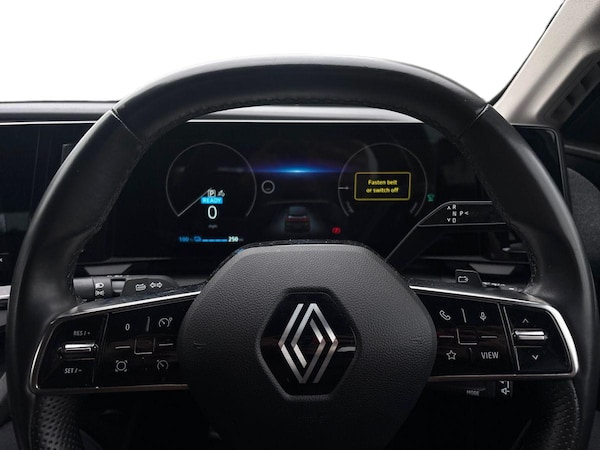 Used Renault Megane E Tech 2023 for sale - 76297536: Photo 13