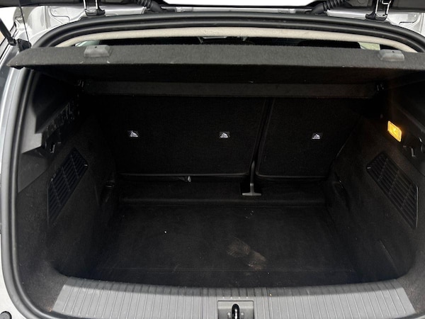 Used Renault Megane E Tech 2023 for sale - 76297536: Photo 18