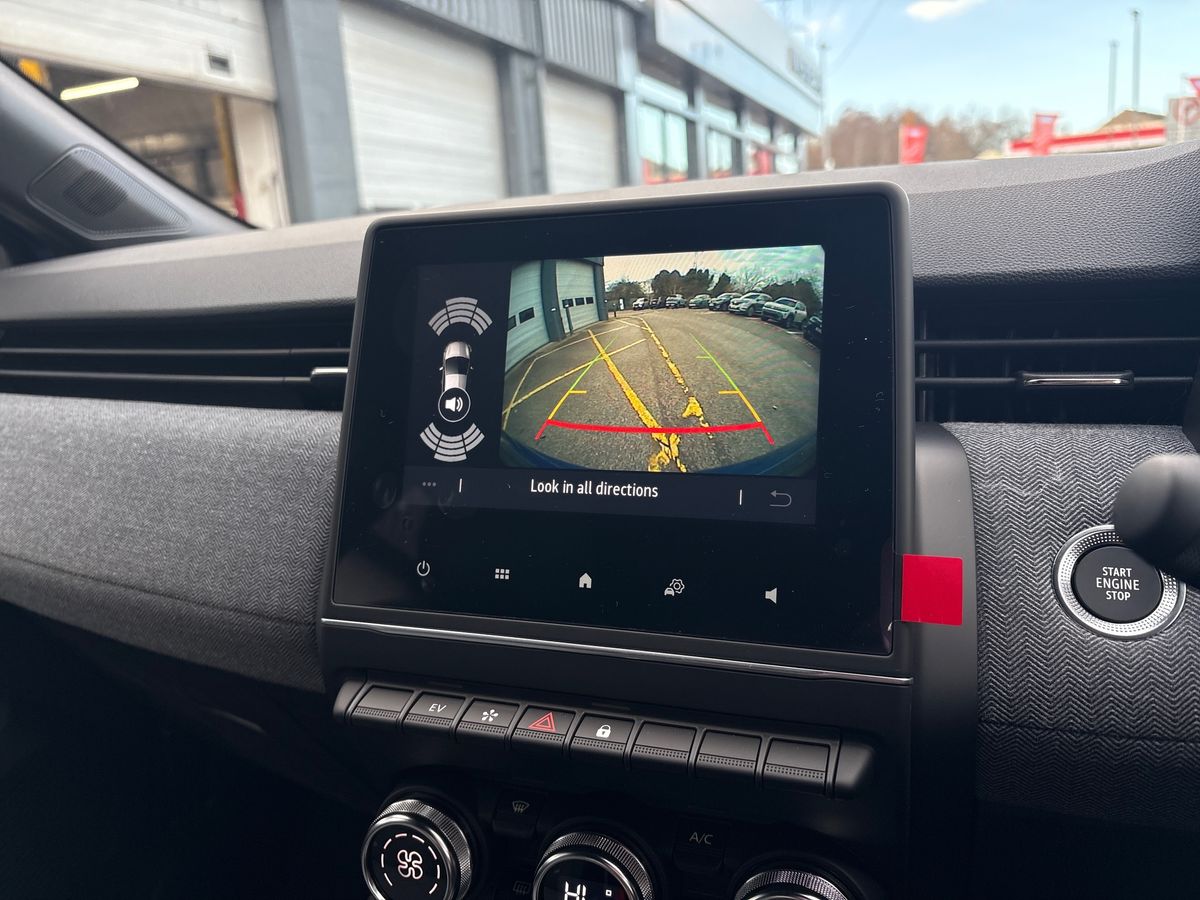 Used Renault Clio 2025 for sale - 78055207: Photo 19