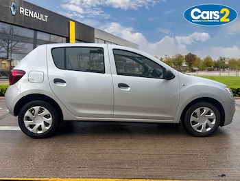 Used Dacia Sandero 2017 for sale - 76475135: Photo