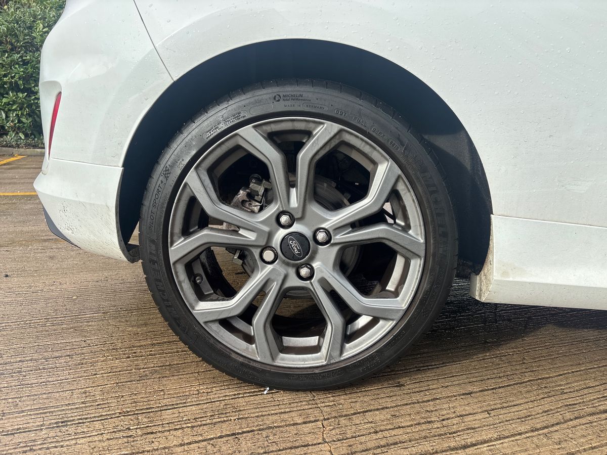 Used Ford Fiesta 2018 for sale - 76474990: Photo 9