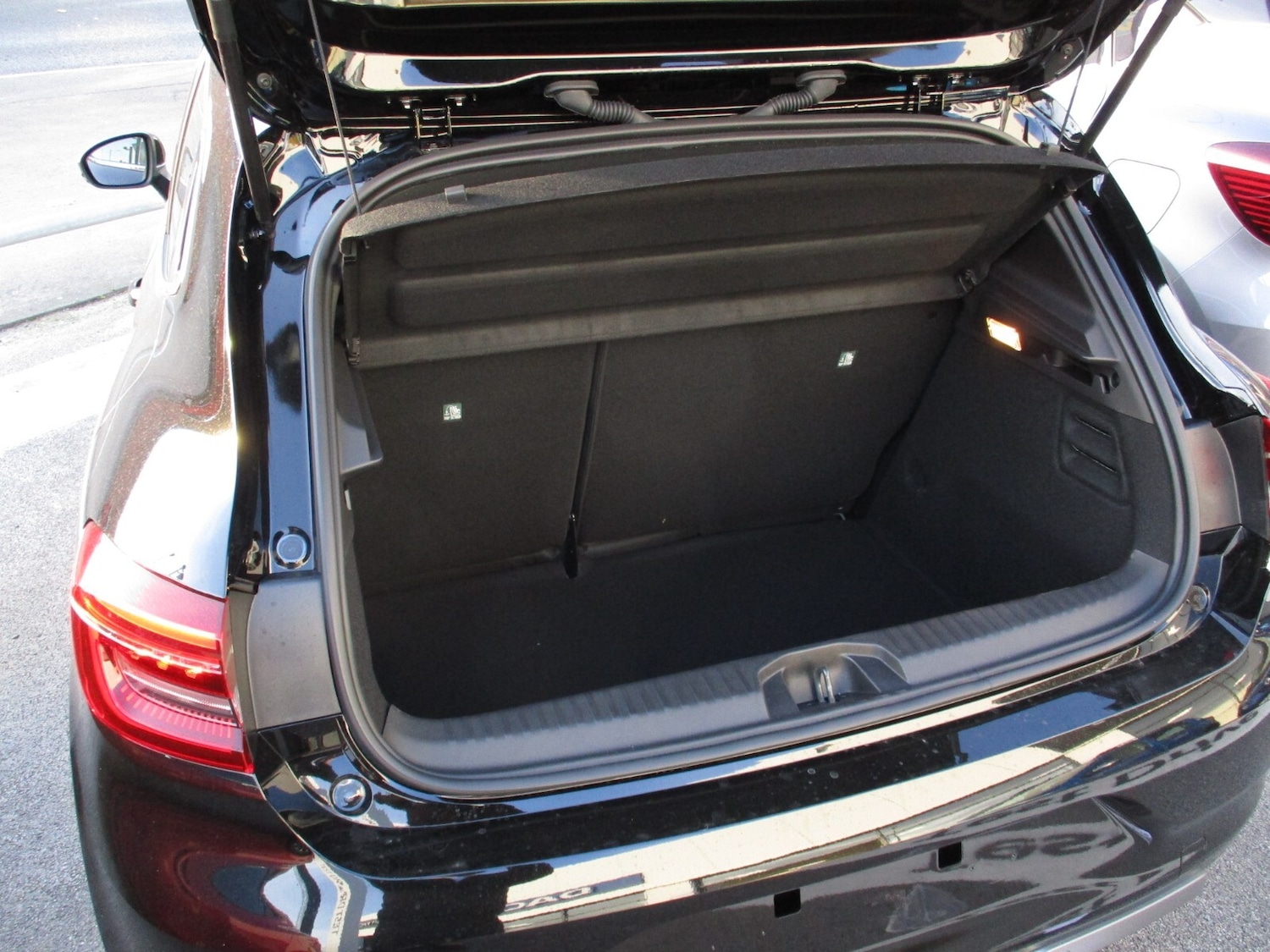 Used Renault Clio for sale - 77063420: Photo 22