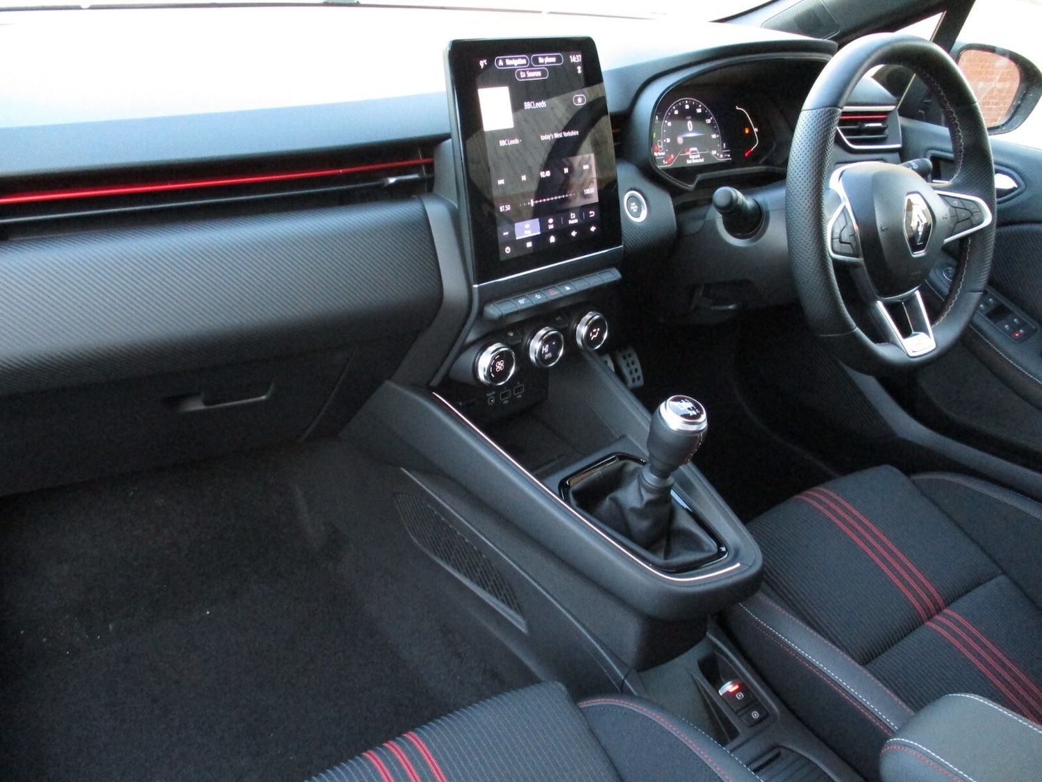 Used Renault Clio for sale - 77063420: Photo 8