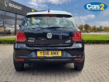Used Volkswagen Polo 2016 for sale - 79147050: Photo