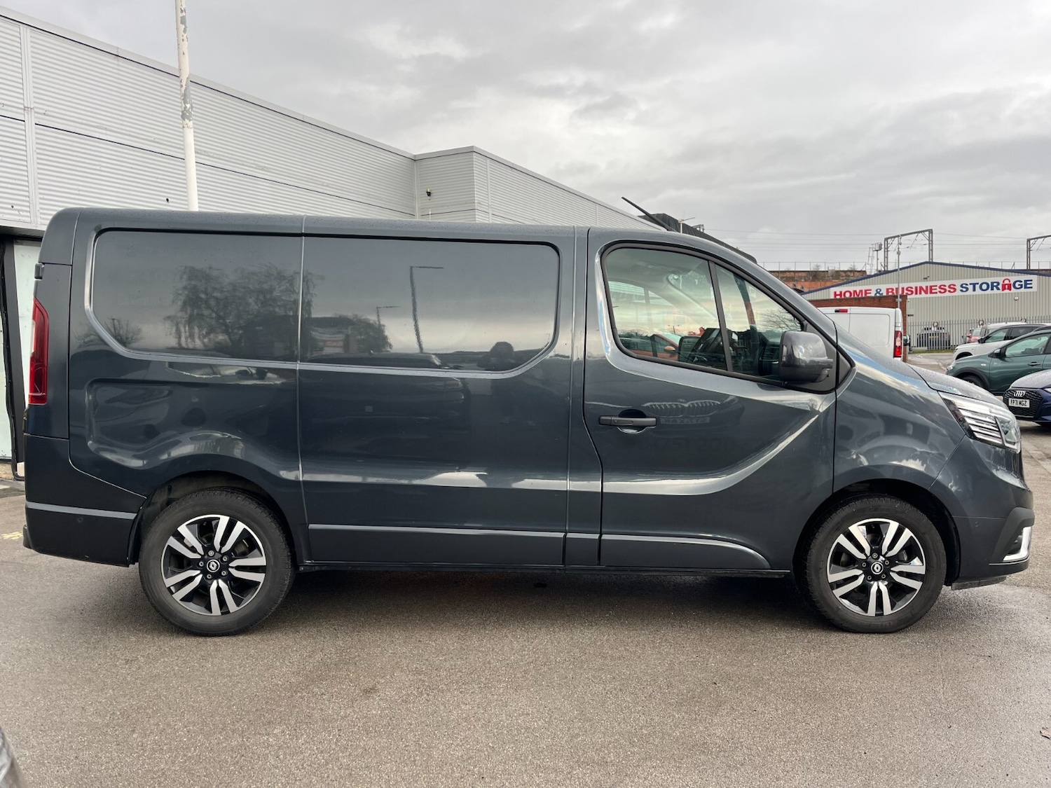 Used Renault Trafic 2024 for sale - 76640170: Photo 2