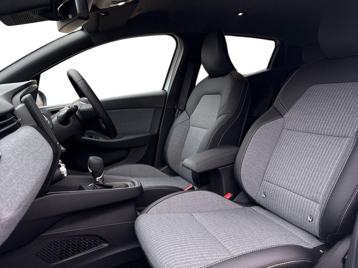 Used Renault Clio 2025 for sale - 77442626: Photo 16