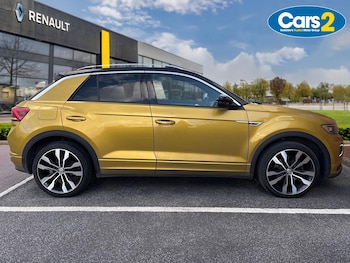 Used Volkswagen T-Roc 2018 for sale - 77855785: Photo