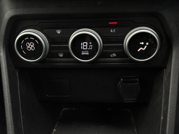 Used Dacia Jogger 2023 for sale - 75471052: Photo 28