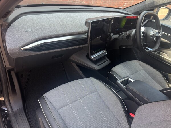 Used Renault Scenic E-Tech 2024 for sale - 75471244: Photo 10