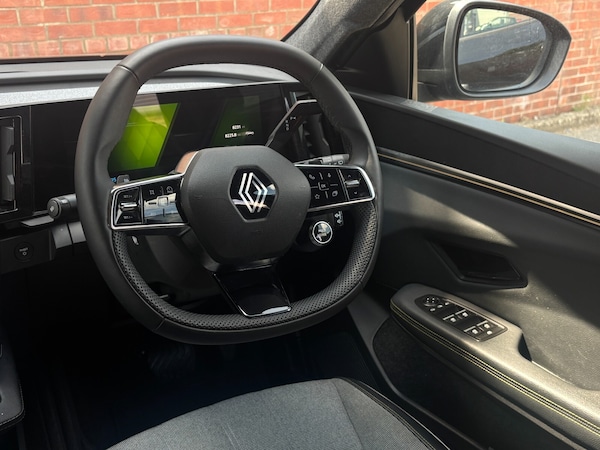 Used Renault Scenic E-Tech 2024 for sale - 75471244: Photo 8