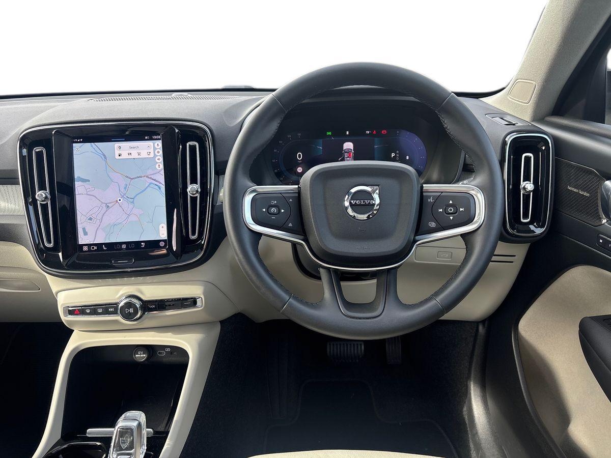 Used Volvo XC40 2024 for sale - 77232089: Photo 12