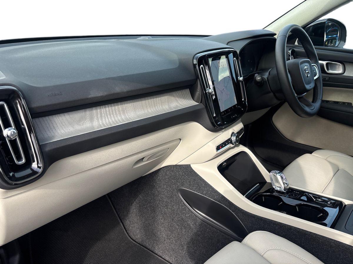 Used Volvo XC40 2024 for sale - 77232089: Photo 15