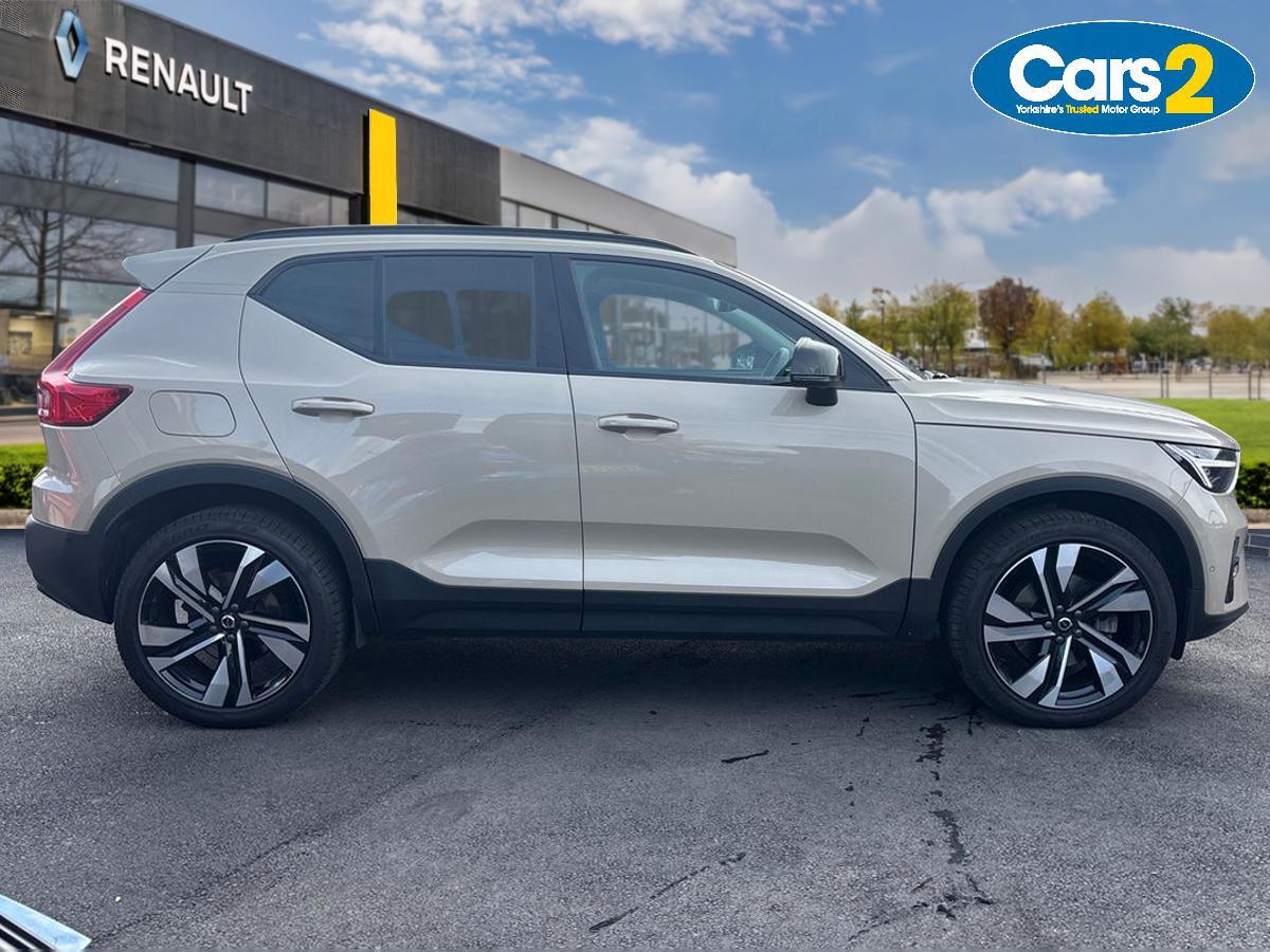 Used Volvo XC40 2024 for sale - 77232089: Photo 2