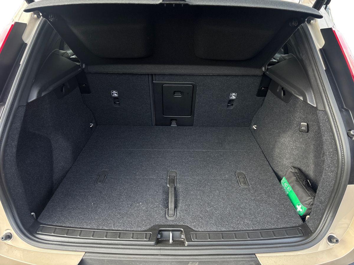 Used Volvo XC40 2024 for sale - 77232089: Photo 20