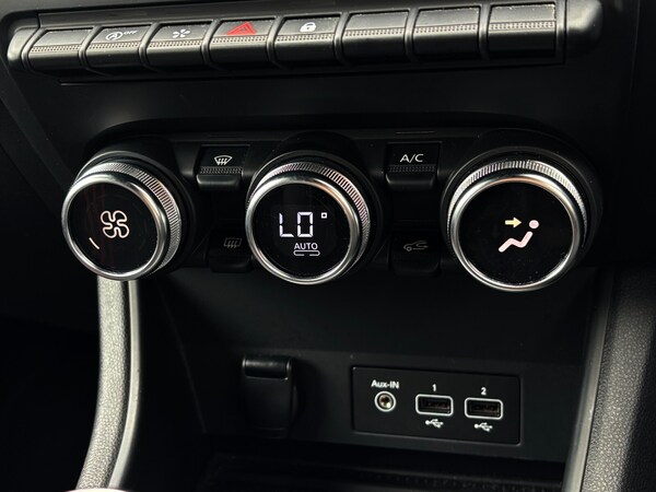 Used Renault Captur 2022 for sale - 75471699: Photo 31