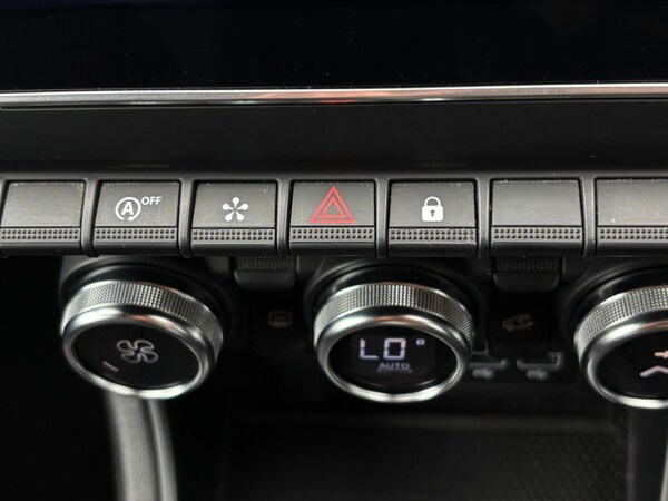 Used Renault Captur 2022 for sale - 75471699: Photo 33