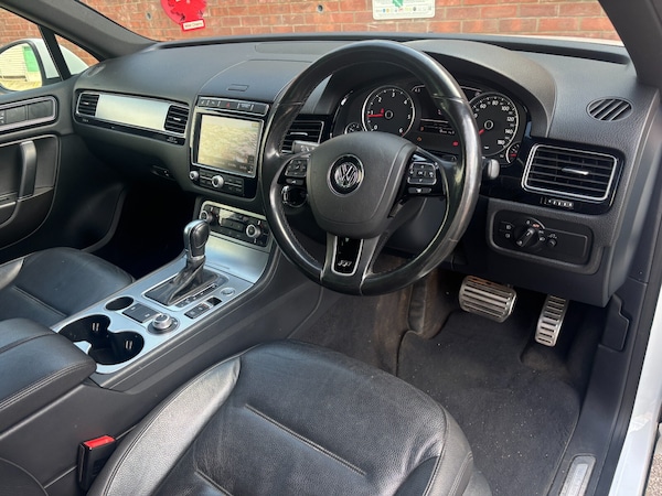 Used Volkswagen Touareg 2016 for sale - 75509549: Photo 12