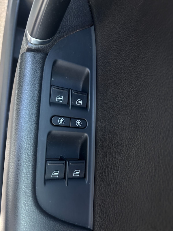 Used Volkswagen Touareg 2016 for sale - 75509549: Photo 24