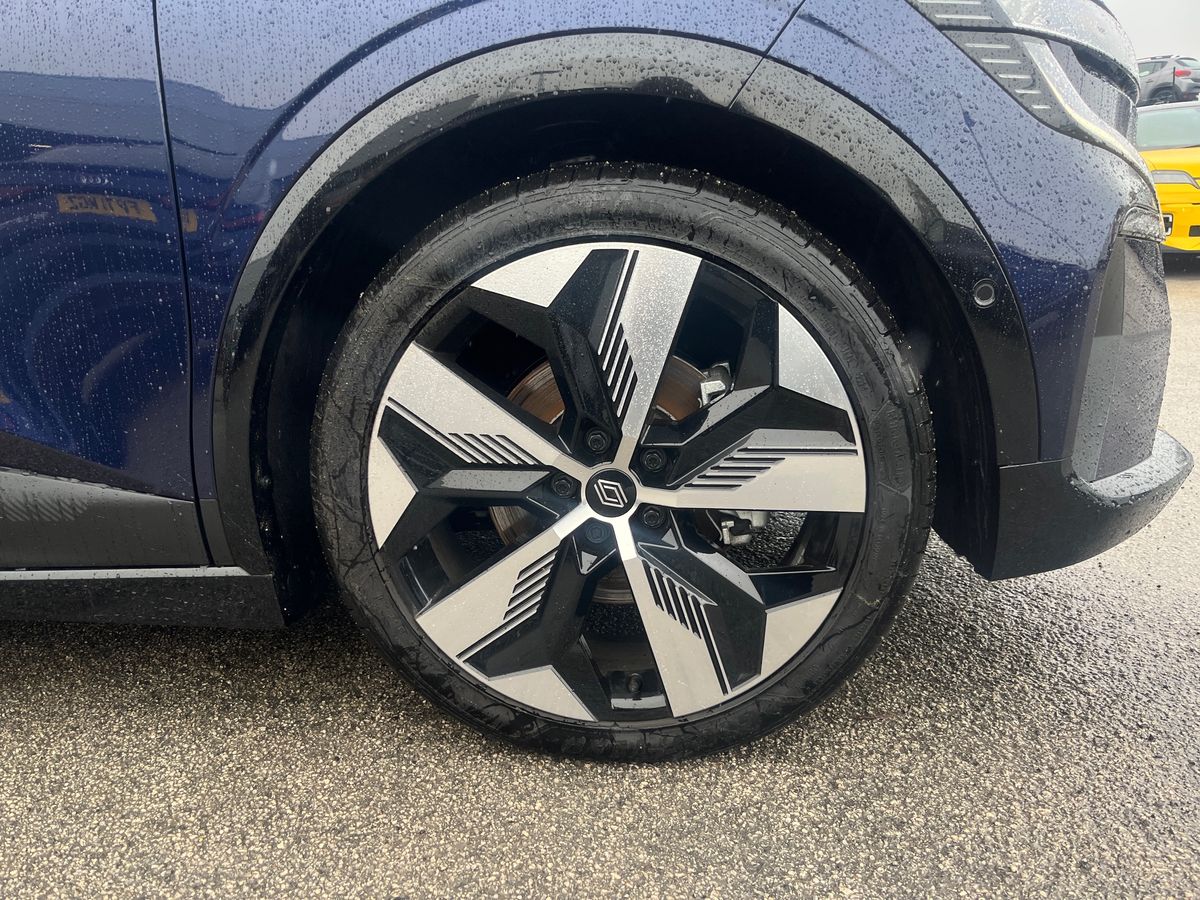 Used Renault Megane E Tech 2025 for sale - 76623436: Photo 9