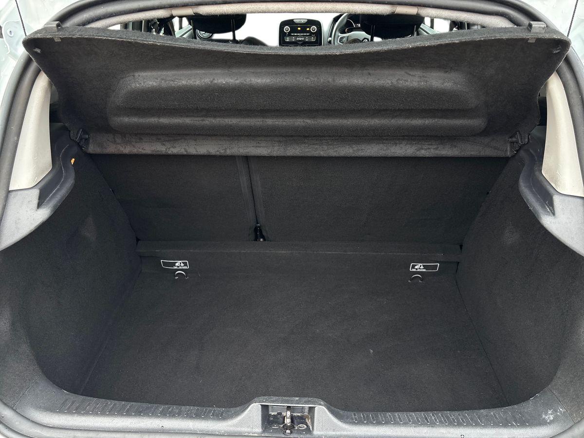 Used Renault Clio 2019 for sale - 77581236: Photo 18