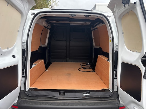 Used Renault Kangoo 2024 for sale - 76124328: Photo 7