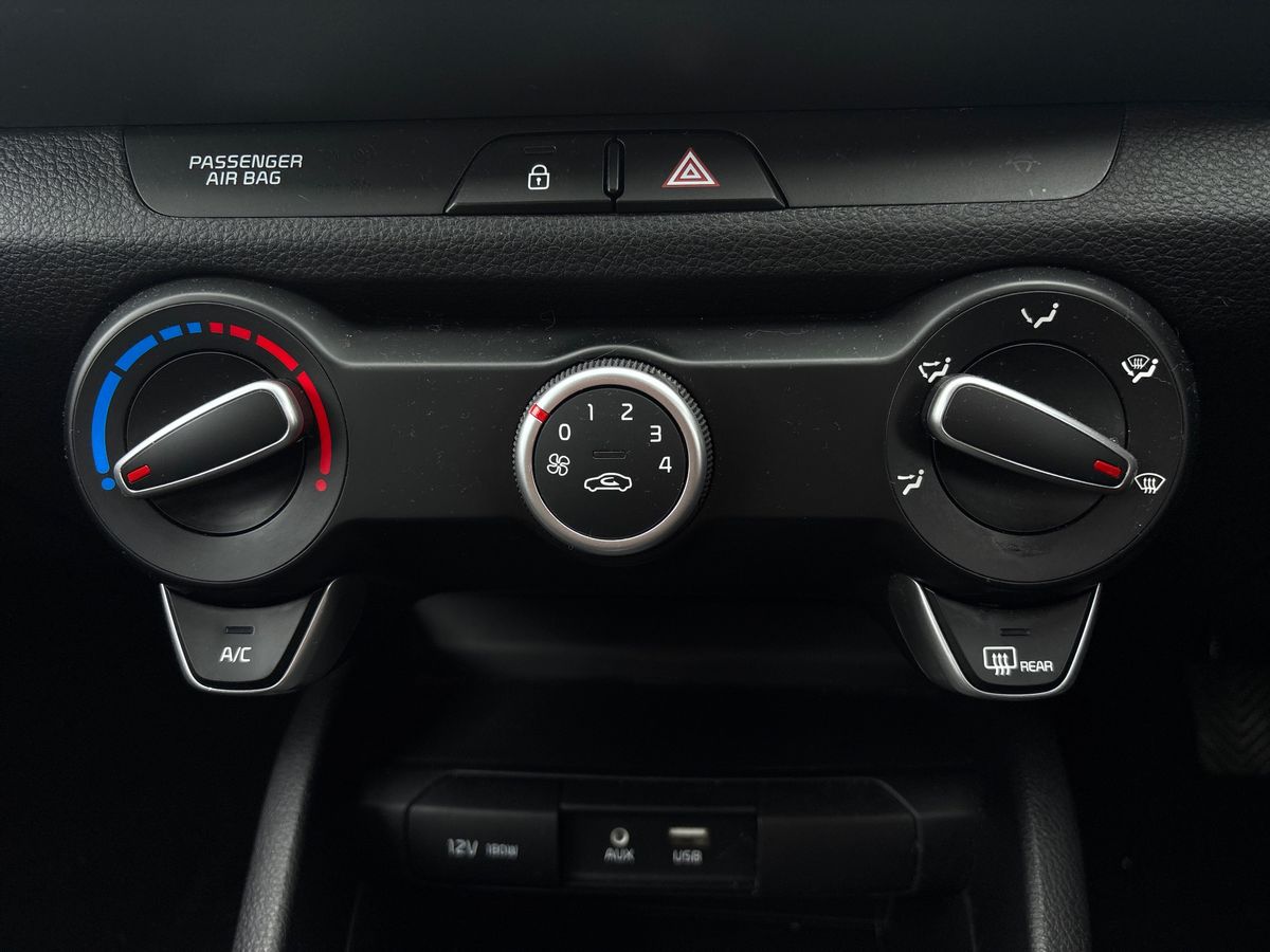 Used Kia Stonic 2018 for sale - 76297505: Photo 21