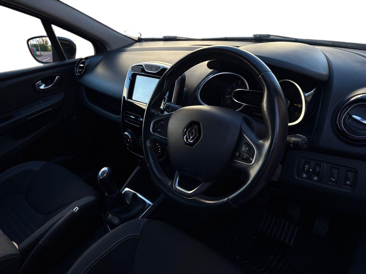 Used Renault Clio 2015 for sale - 76908058: Photo 10