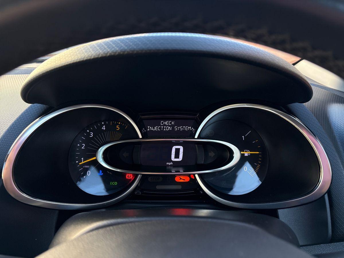 Used Renault Clio 2015 for sale - 76908058: Photo 14