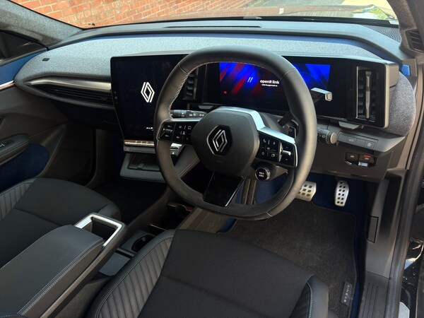 Used Renault Scenic E-Tech 2024 for sale - 75471161: Photo 12