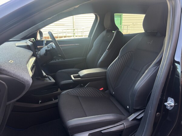 Used Renault Scenic E-Tech 2024 for sale - 75471161: Photo 13