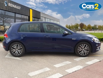Used Volkswagen Golf 2018 for sale - 78786176: Photo