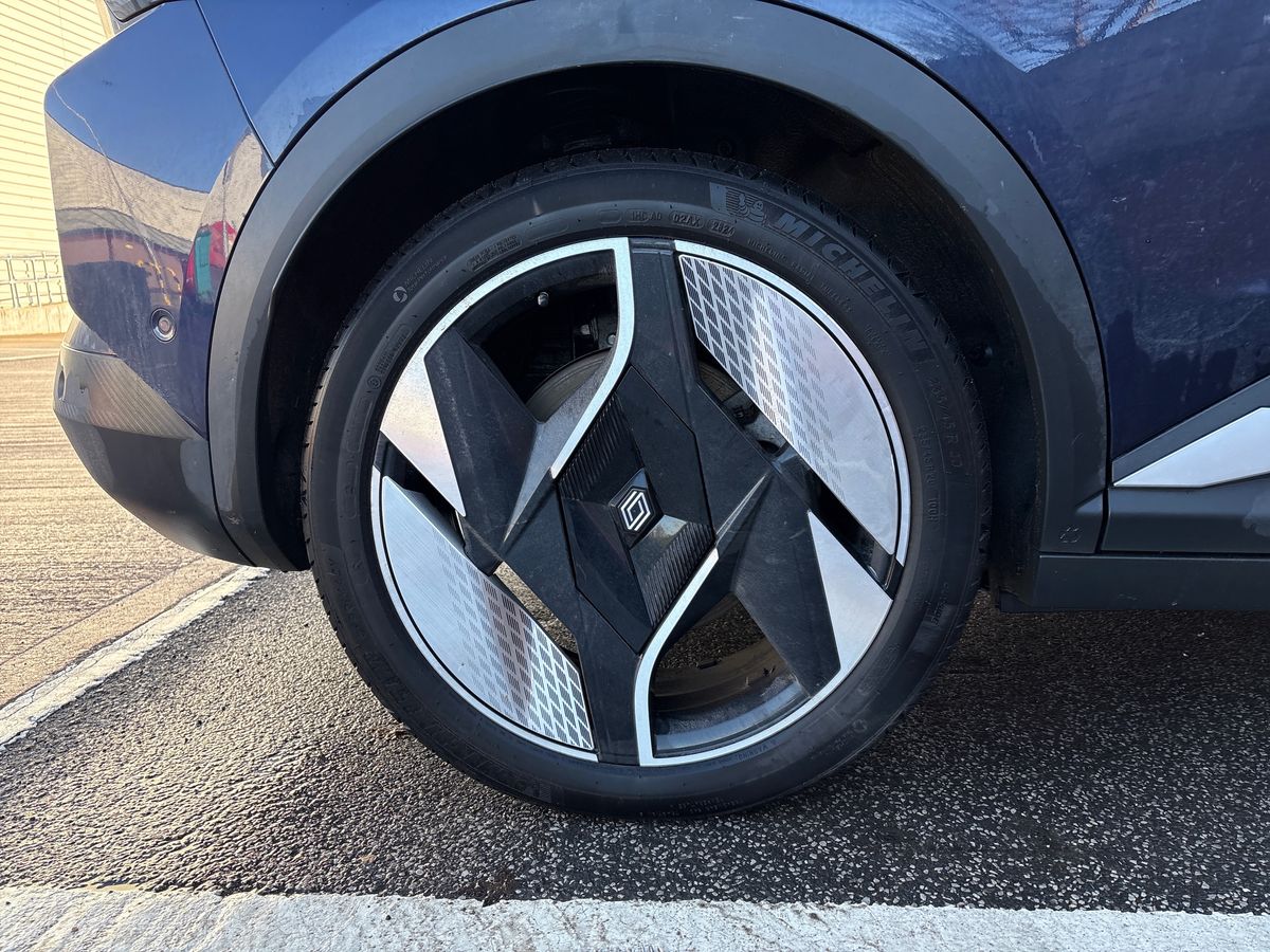 Used Renault Scenic E-Tech 2024 for sale - 77600425: Photo 9