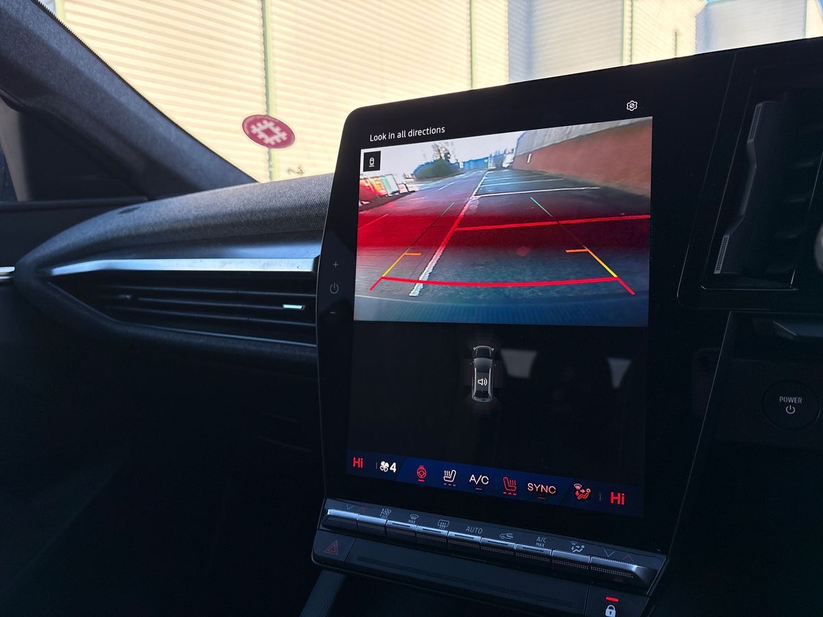 Used Renault Scenic E-Tech 2024 for sale - 77247983: Photo 19