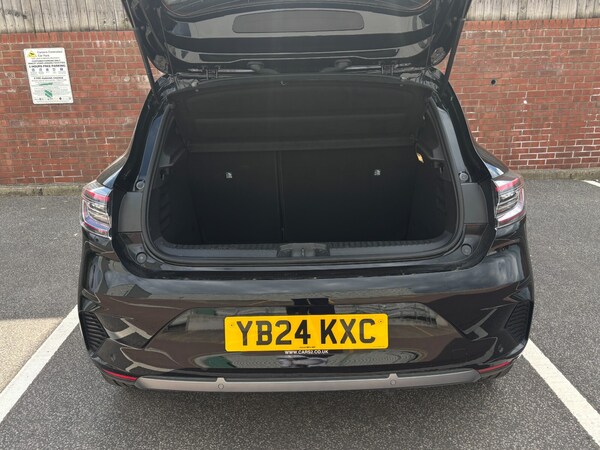 Used Renault Clio 2024 for sale - 75471125: Photo 8