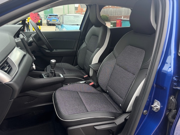 Used Renault Captur 2024 for sale - 75471345: Photo 11