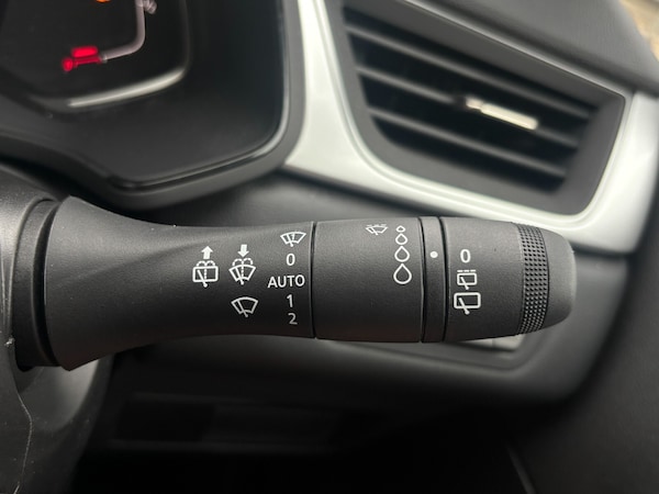Used Renault Captur 2024 for sale - 75471345: Photo 22