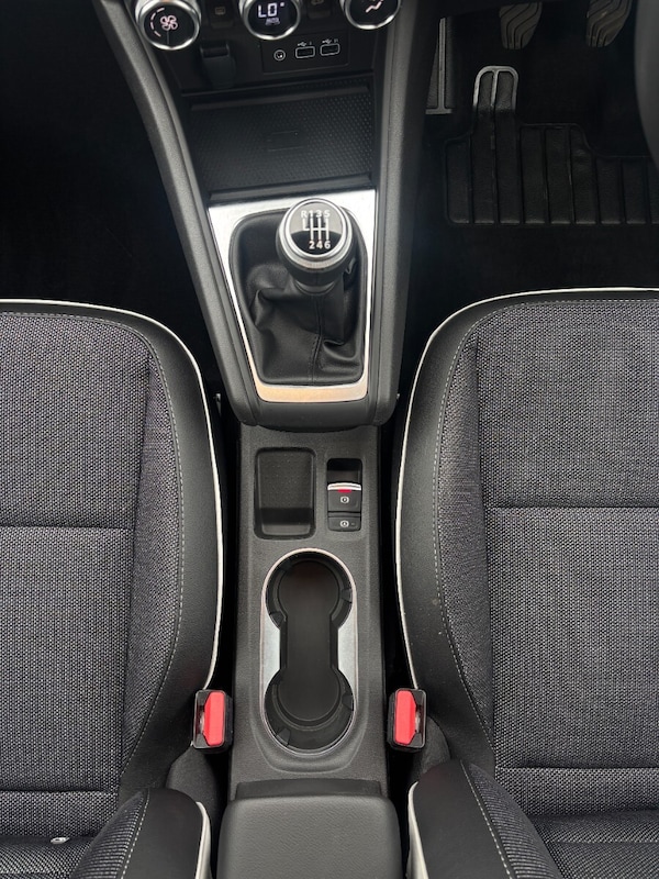 Used Renault Captur 2024 for sale - 75471345: Photo 29