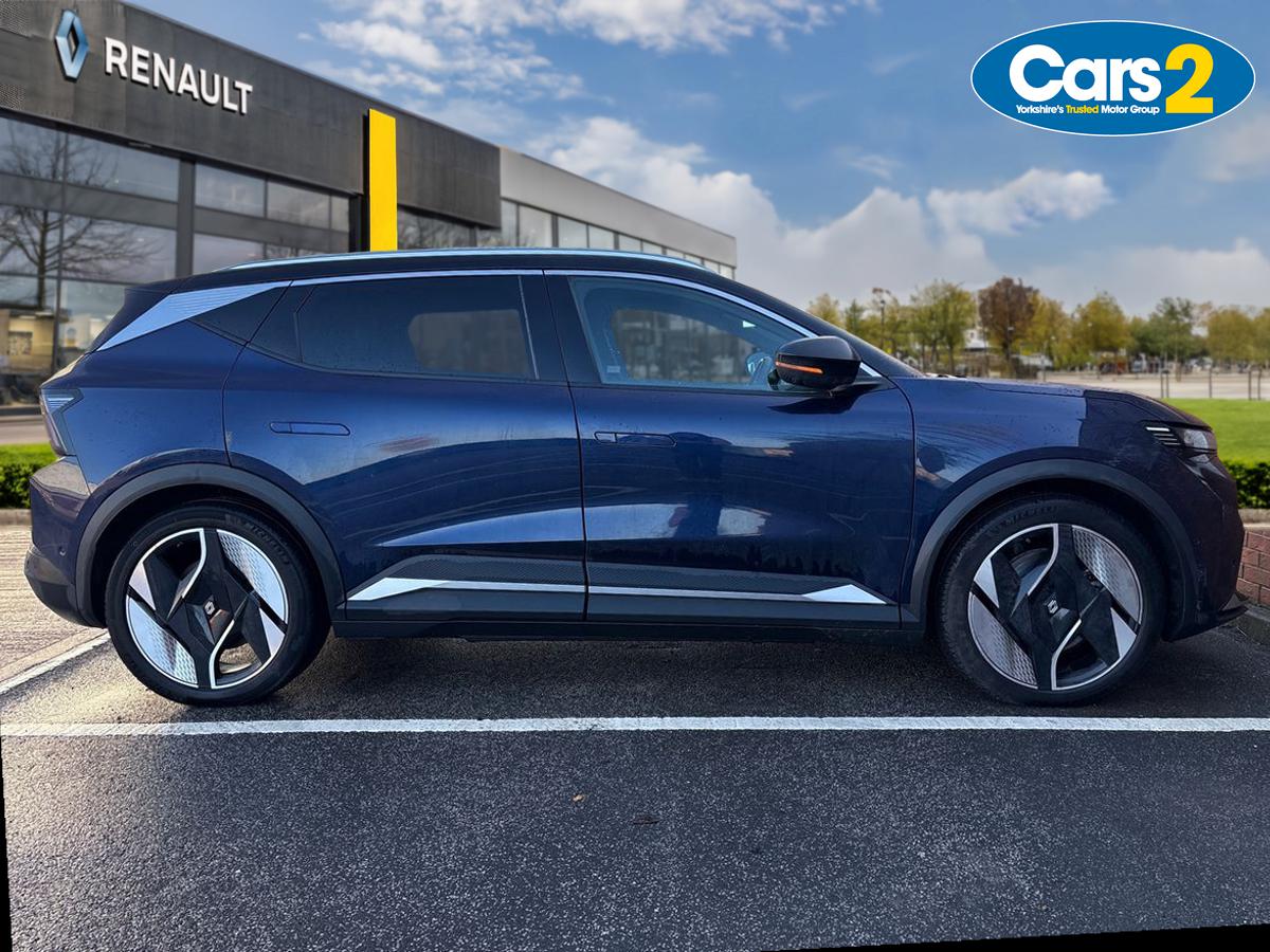 Used Renault Scenic E-Tech 2024 for sale - 77232093: Photo 2