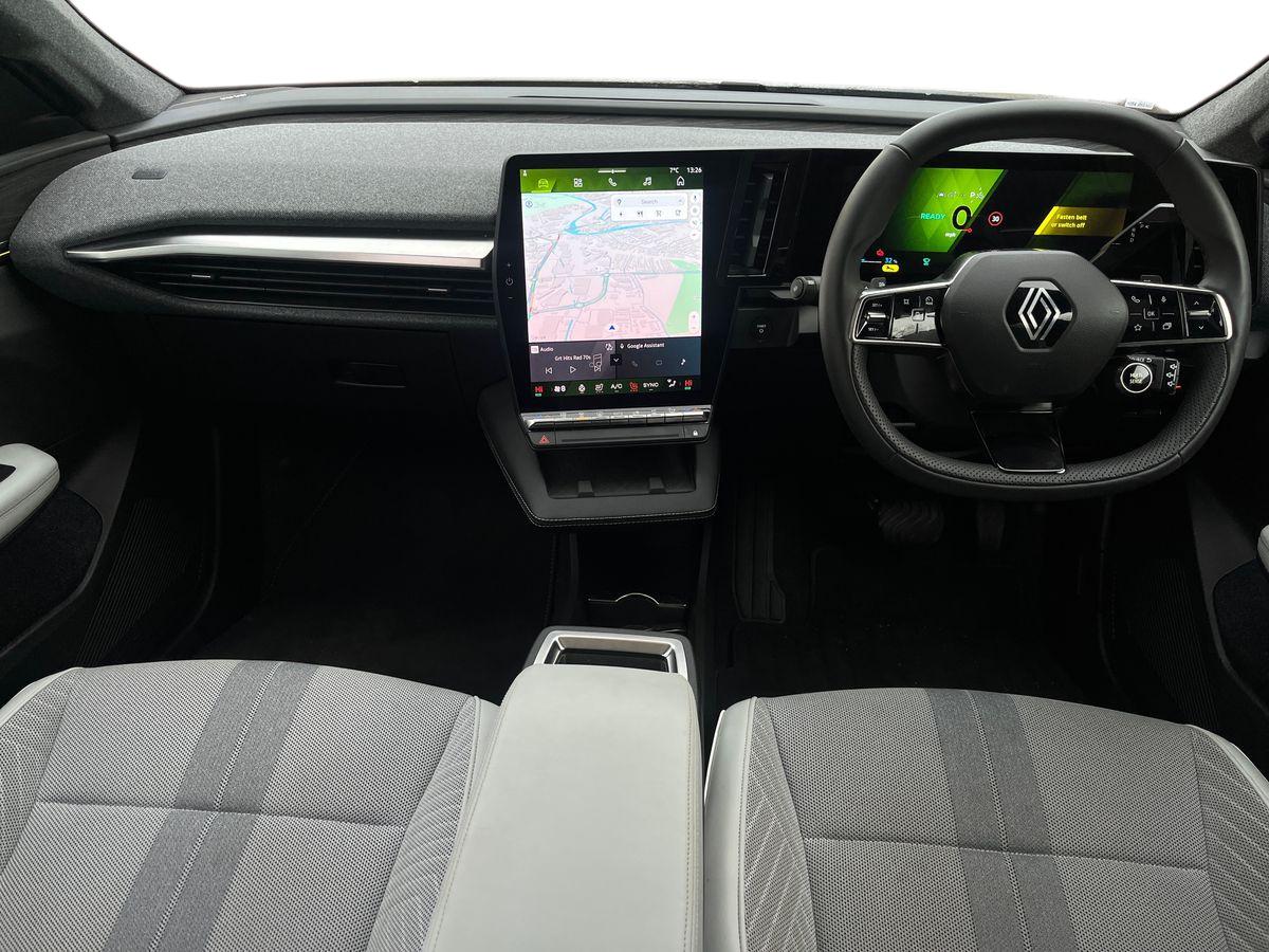 Used Renault Scenic E-Tech 2024 for sale - 76717377: Photo 11