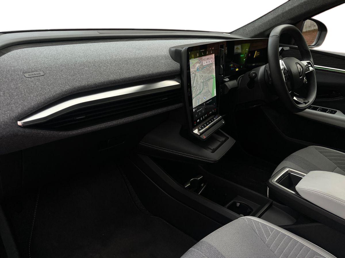 Used Renault Scenic E-Tech 2024 for sale - 76717377: Photo 15