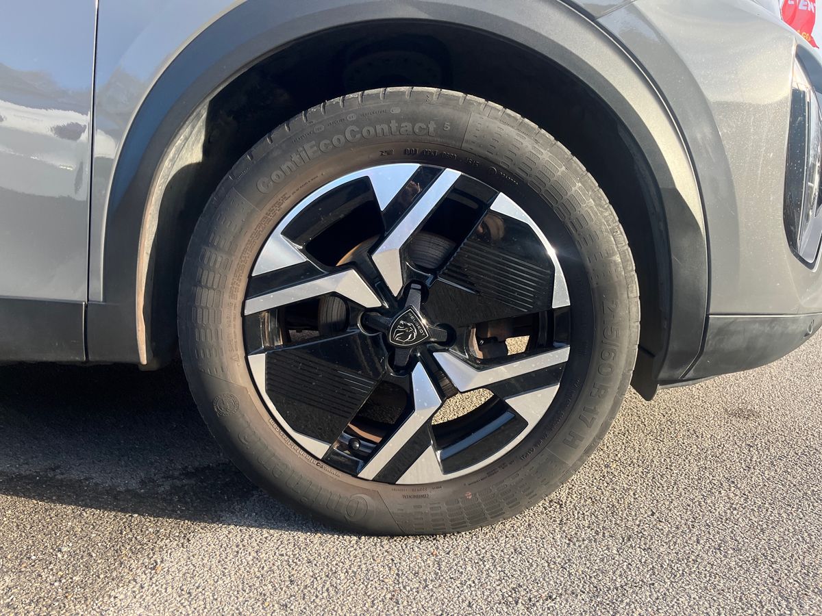 Used Peugeot 2008 2023 for sale - 76647848: Photo 9