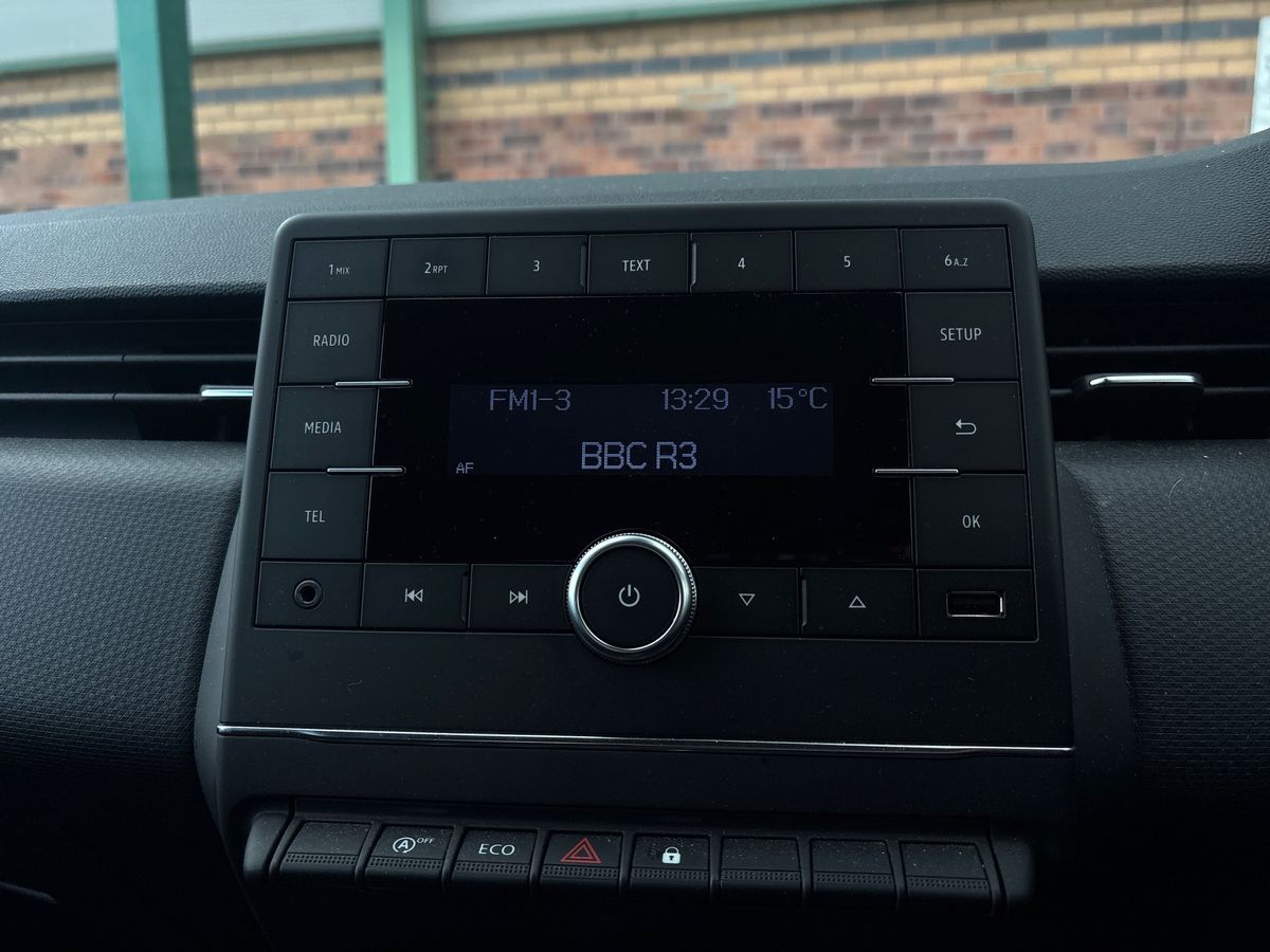 Used Renault Clio 2020 for sale - 76338839: Photo 19