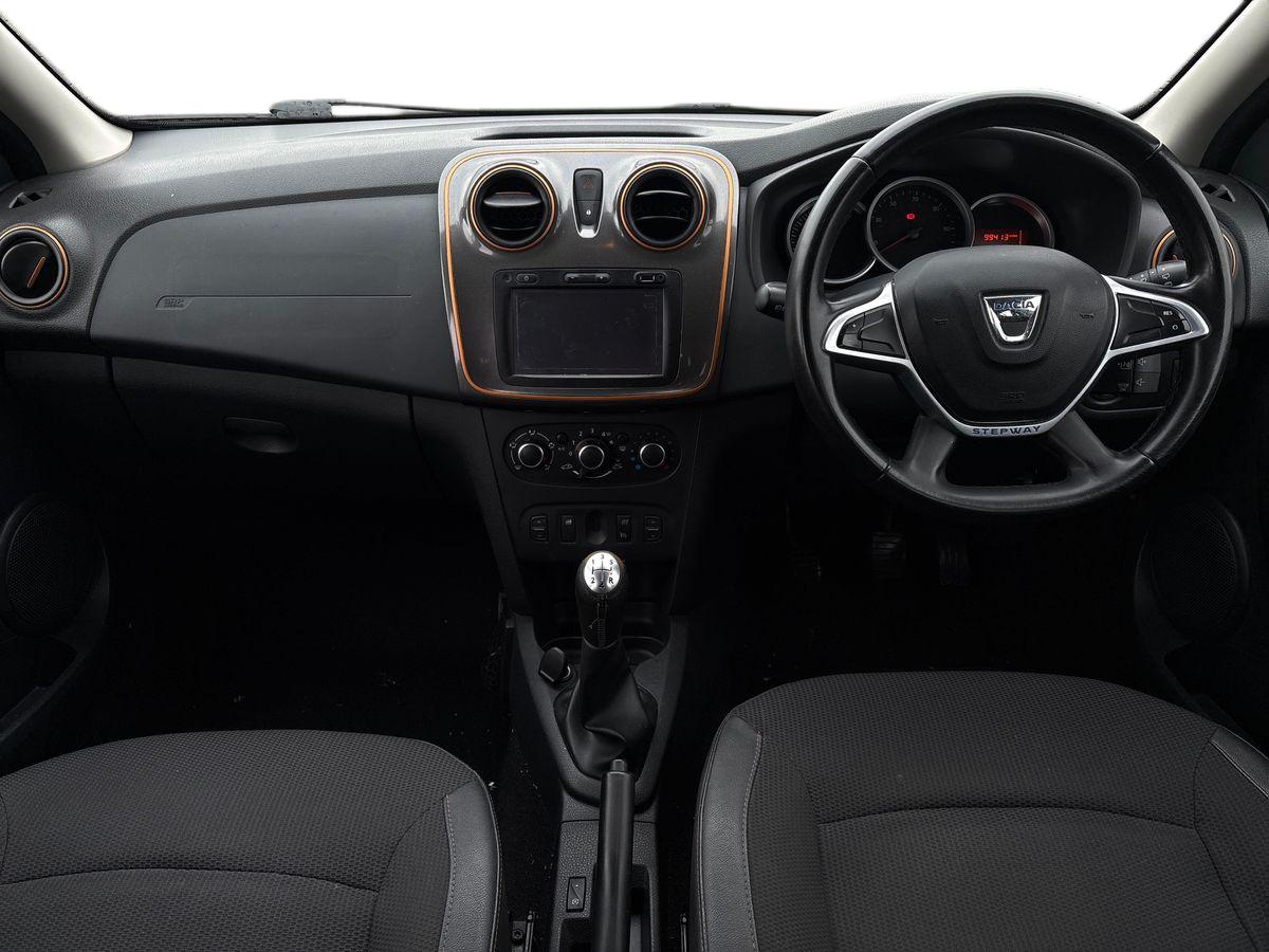 Used Dacia Sandero Stepway 2017 for sale - 77526058: Photo 11