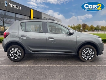Used Dacia Sandero Stepway 2017 for sale - 77526058: Photo