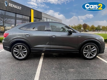 Used Audi Q3 2023 for sale - 77071089: Photo