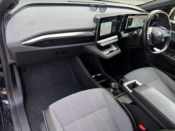 Used Renault Megane E Tech 2023 for sale - 75590875: Photo 12
