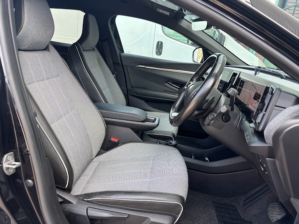 Used Renault Megane E Tech 2023 for sale - 75590875: Photo 13