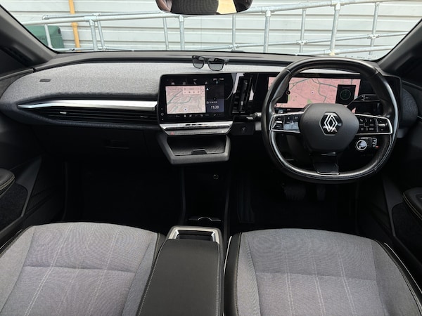 Used Renault Megane E Tech 2023 for sale - 75590875: Photo 8