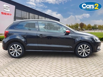 Used Volkswagen Polo 2016 for sale - 78941538: Photo